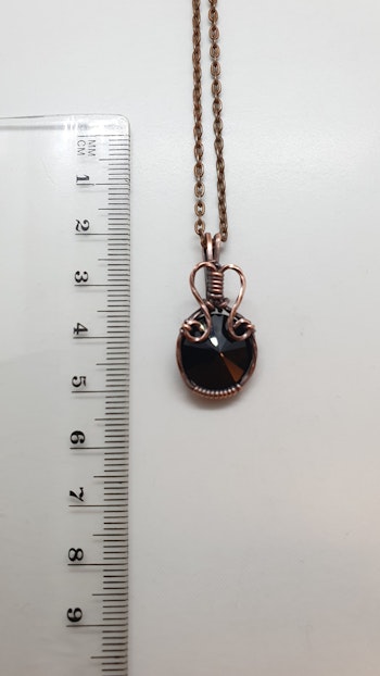 Halsband Swirly med Jet Swarovski kristall