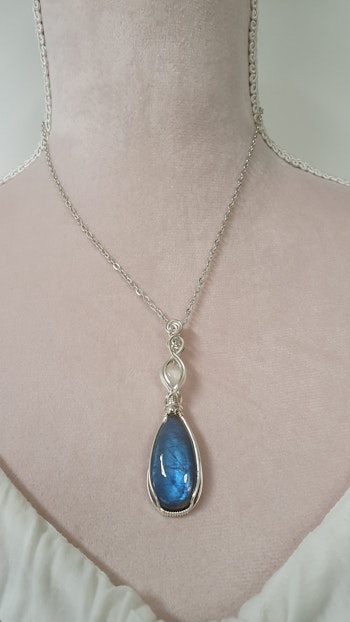 Halsband Delicious Double i 925 sterlingsilver med labradorit och cat's eye månsten