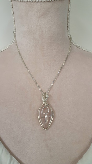 Halsband Swirly Woman i 925 sterlingsilver och rosenkvarts