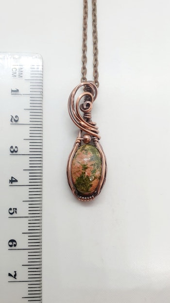 Halsband Swirly Pearl med unakit