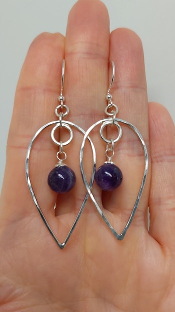 Örhängen Omvänd Droppe i 925 sterlingsilver med ametist