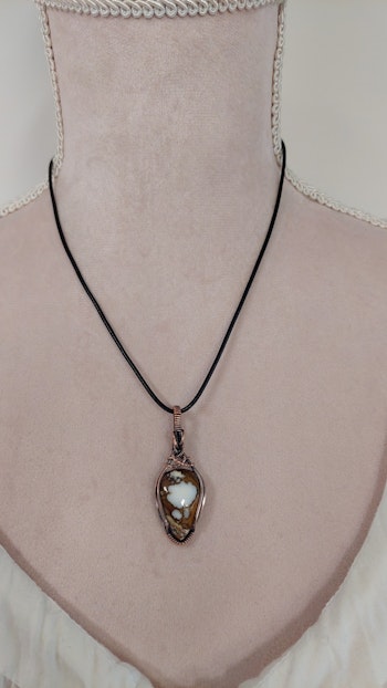 Halsband Criss Cross med jaspis