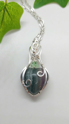 Halsband Swirly Heart i 925 sterlingsilver med fluorit