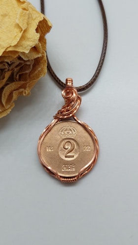 Halsband Coin i koppar med 2-öring från 1966