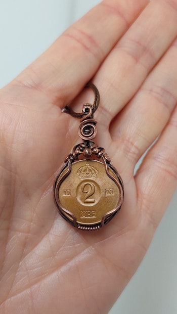 Halsband Coin i koppar med 2-öring från 1970