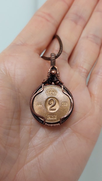 Halsband Coin i koppar med 2-öring från 1968
