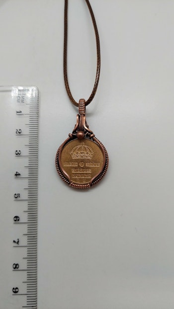 Halsband Coin i koppar med 2-öring från 1968