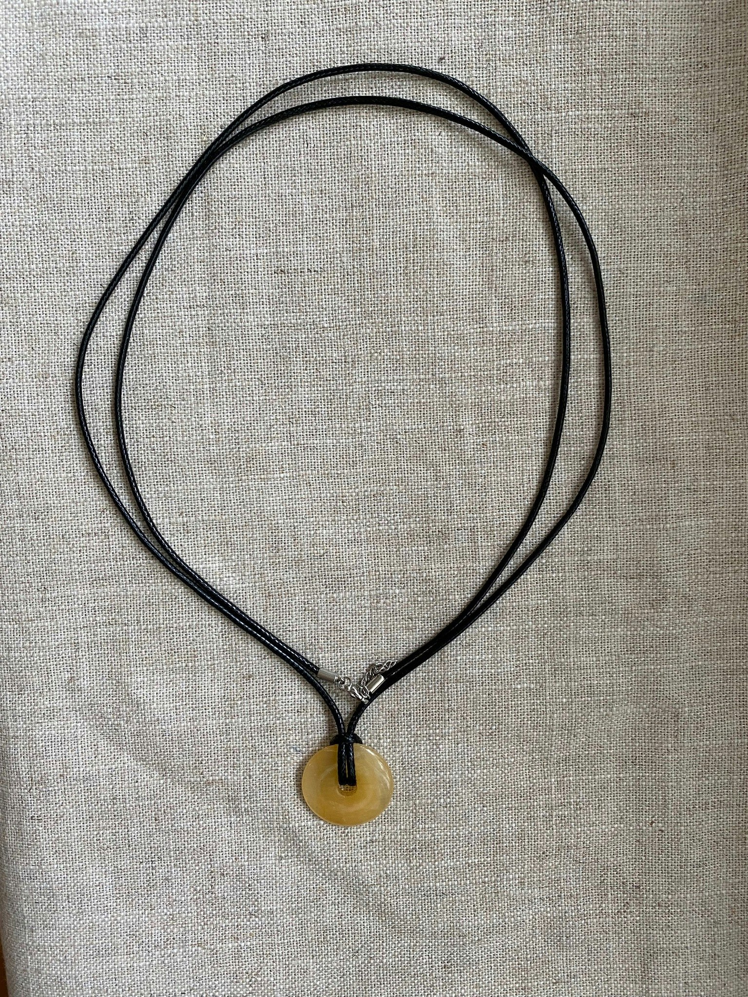 FYND – Halsband med rund agat