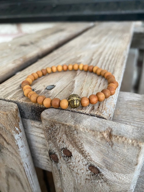 Armband – Sandelträ & buddha