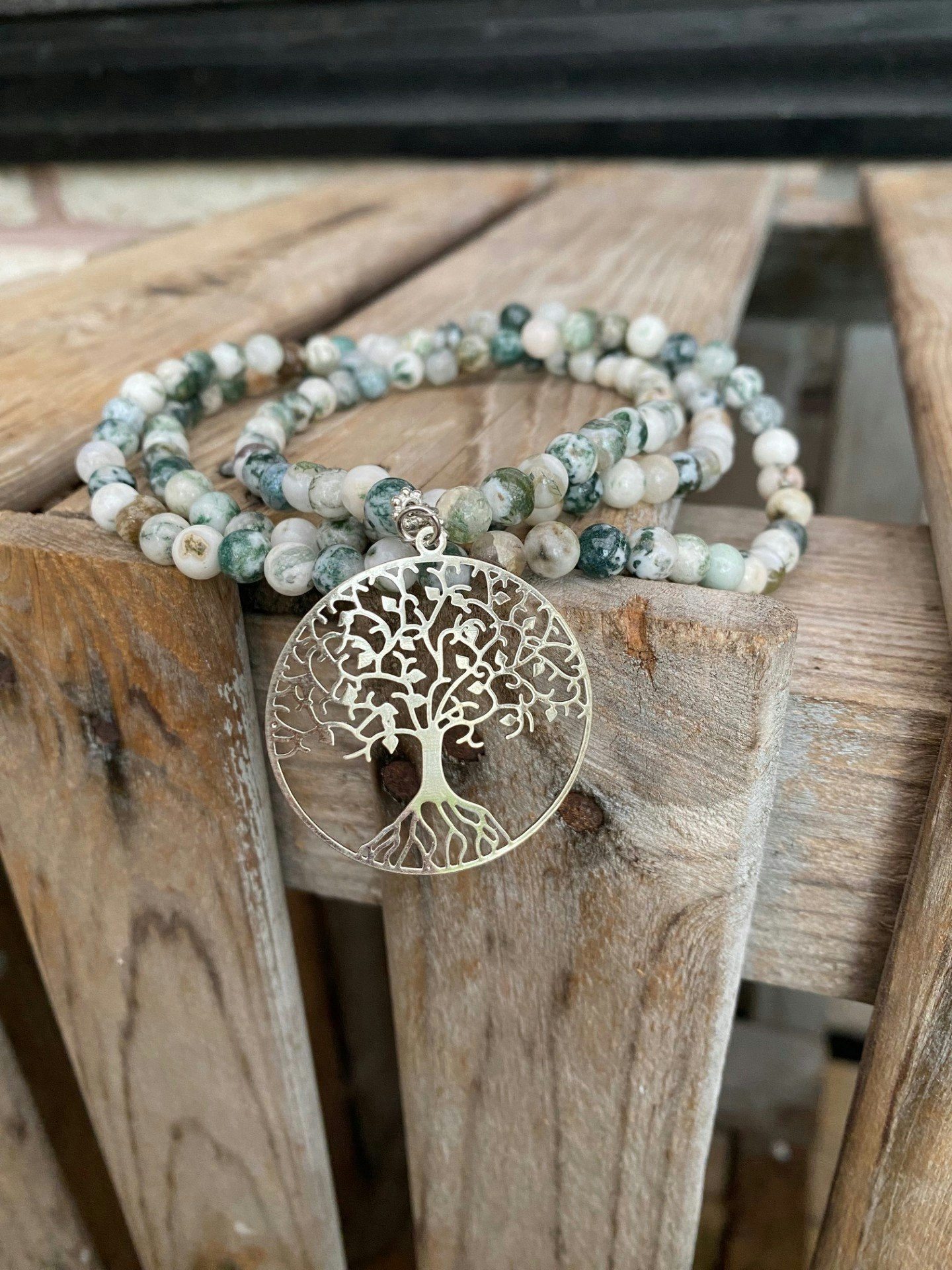 Långt halsband – Trädagat & tree of life