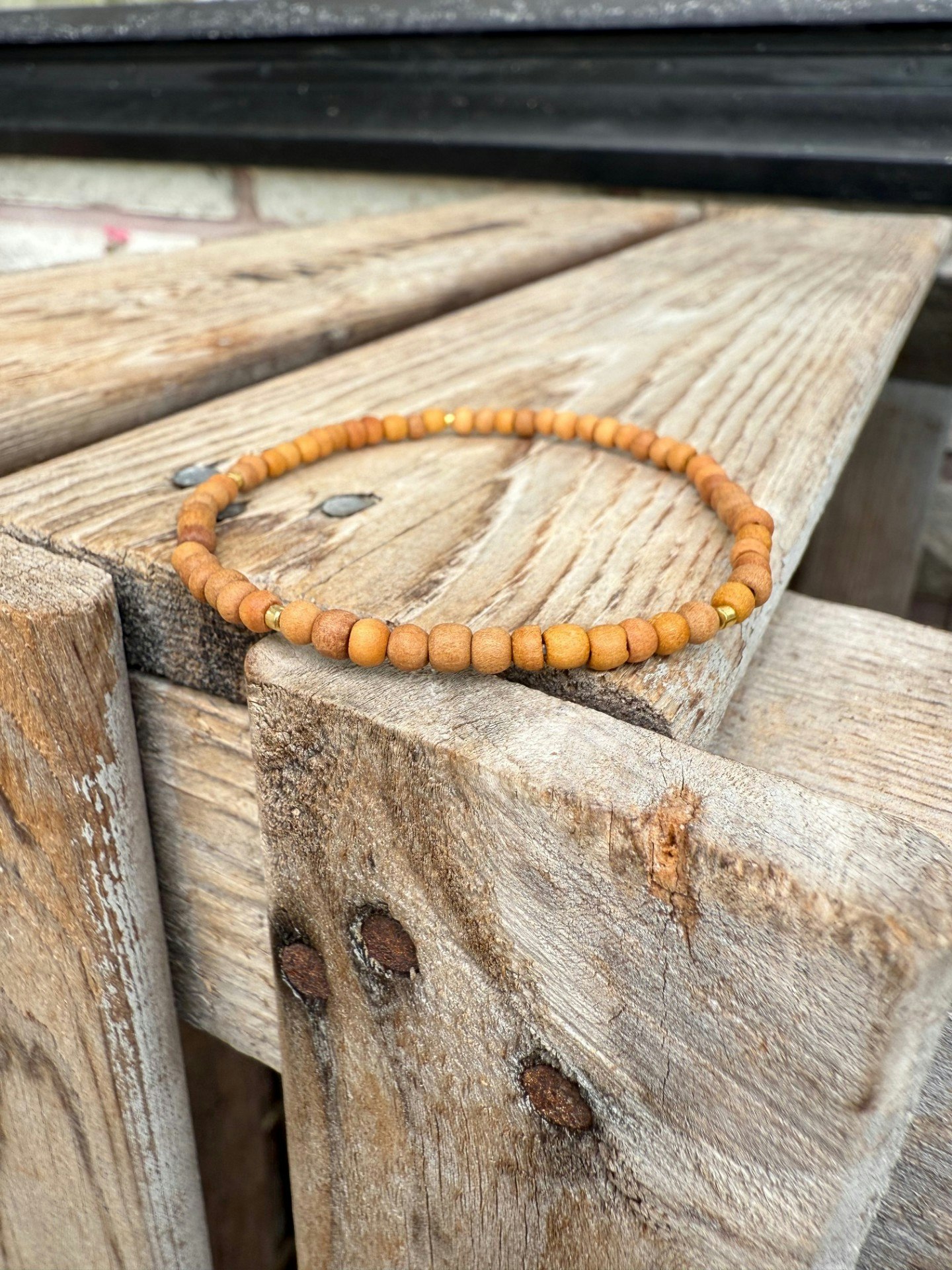 Armband – Sandelträ, mini