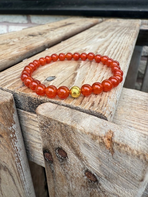 Armband – Karneol & guldpärla