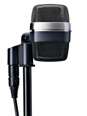 AKG | D12VR - Dynamisk Basmic med Aktivt Filter