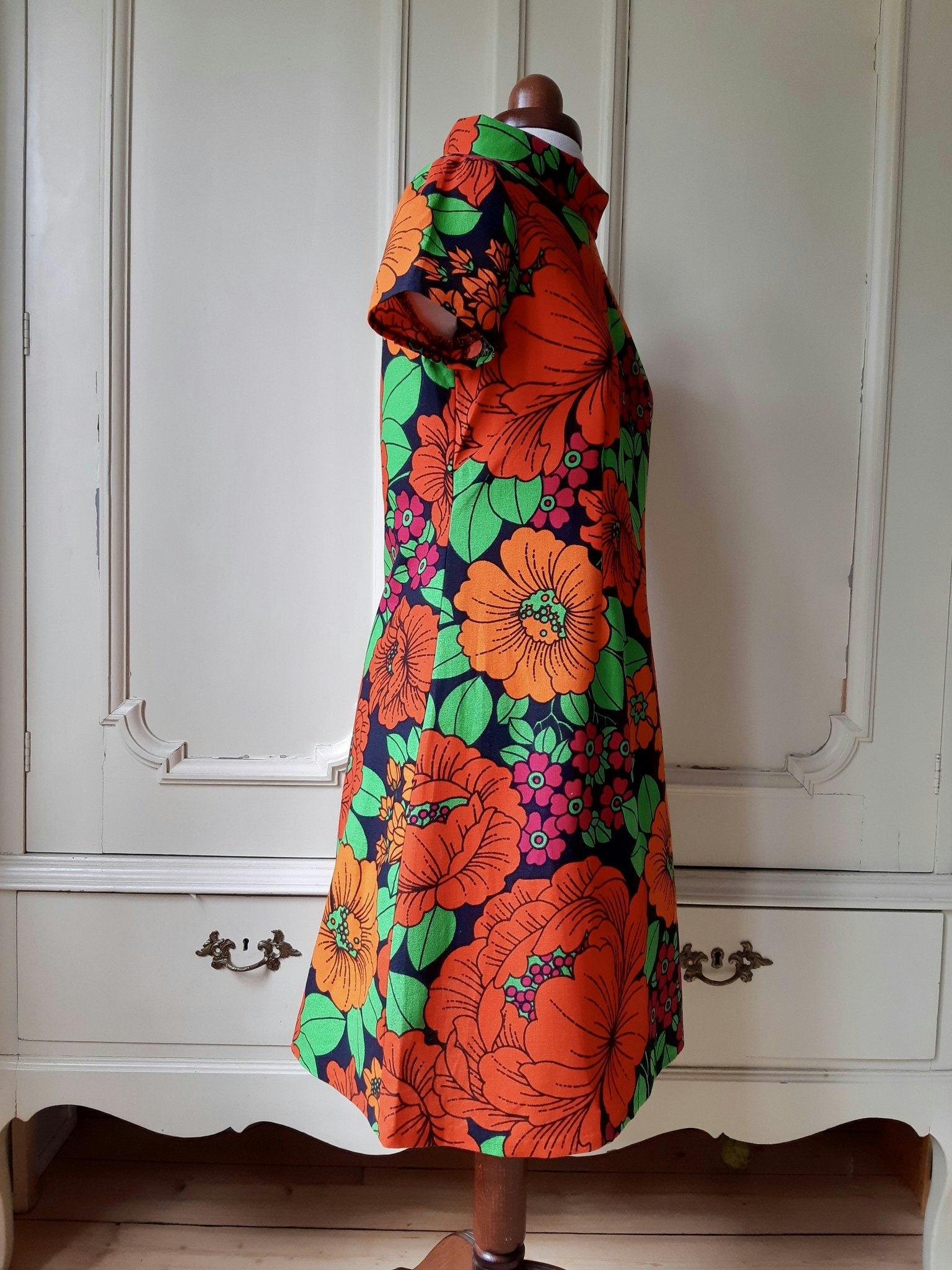 Modell Ingrid - blomstersaga