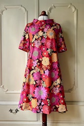 Modell Britt - blomsterlycka