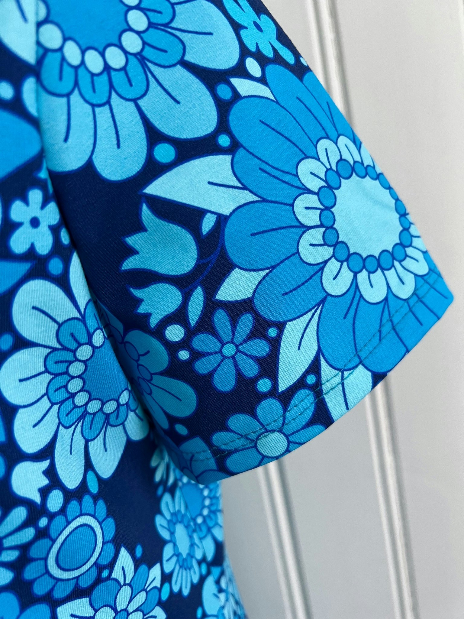 Modell Ingrid - blue Blossom