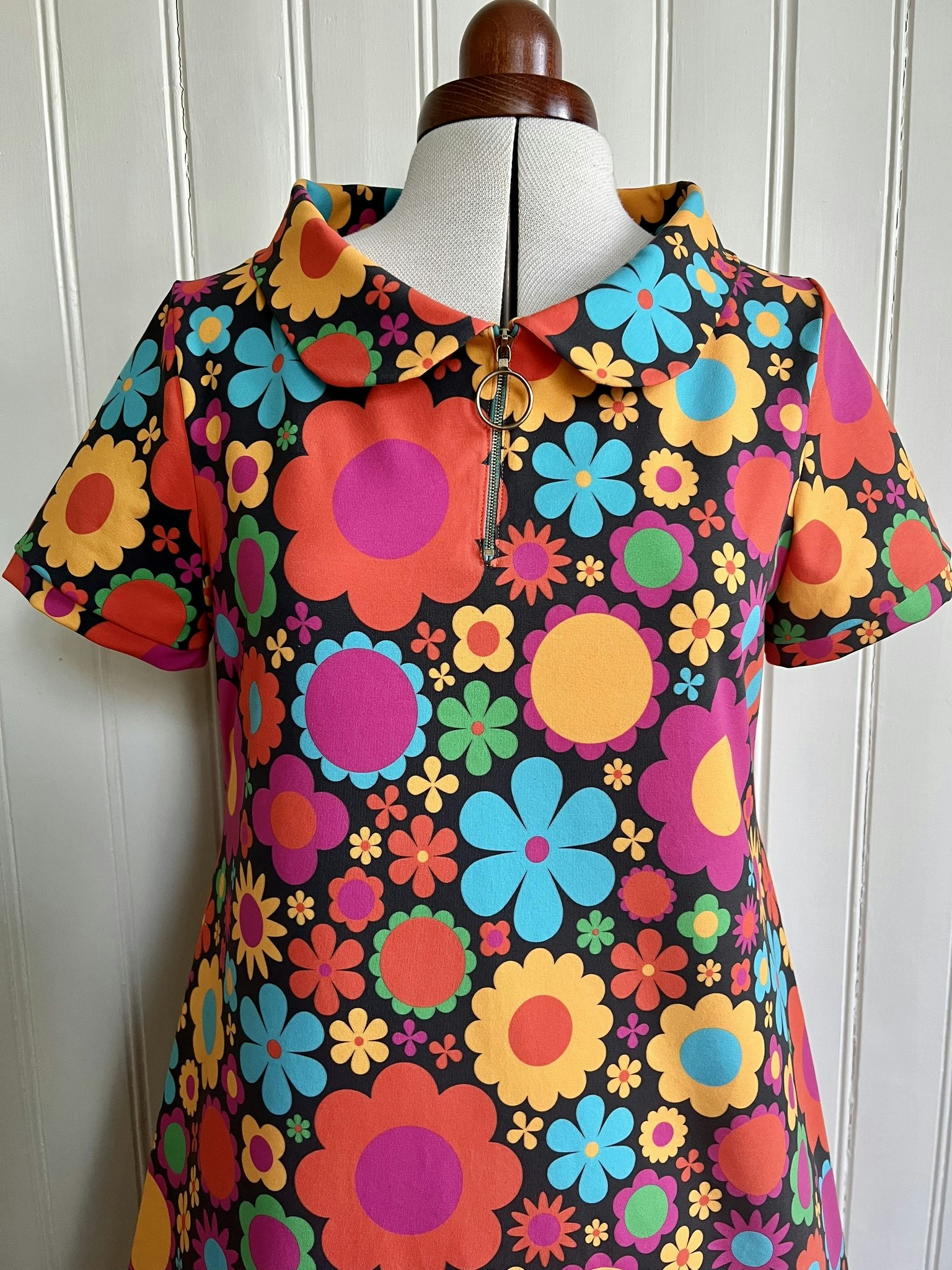 Modell Mirjam - poppblommor