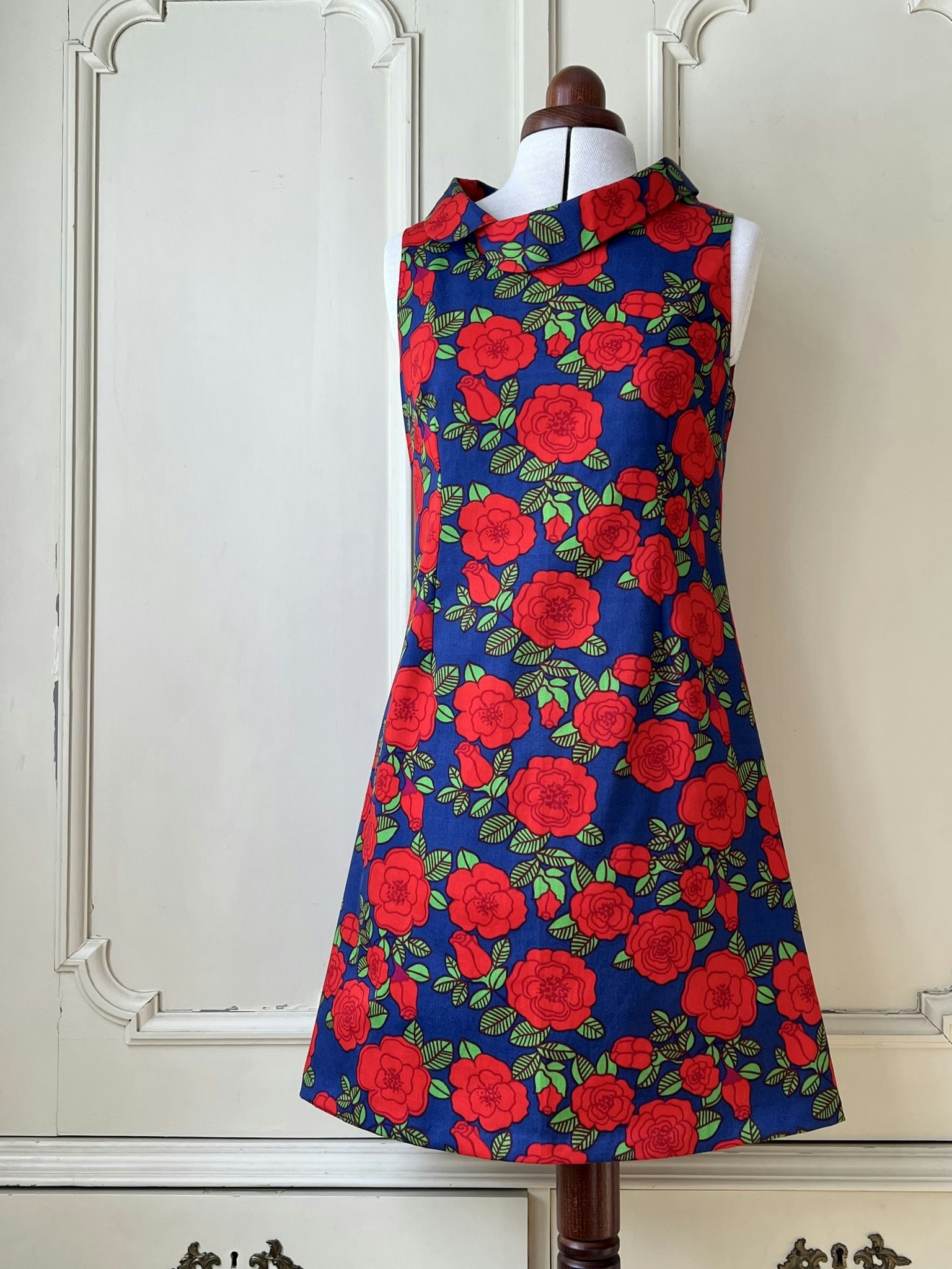 Modell Britt - retro roses
