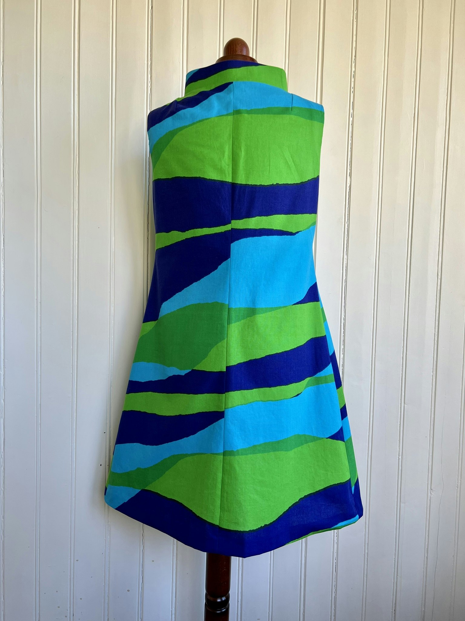 Modell Monica - colour stripes