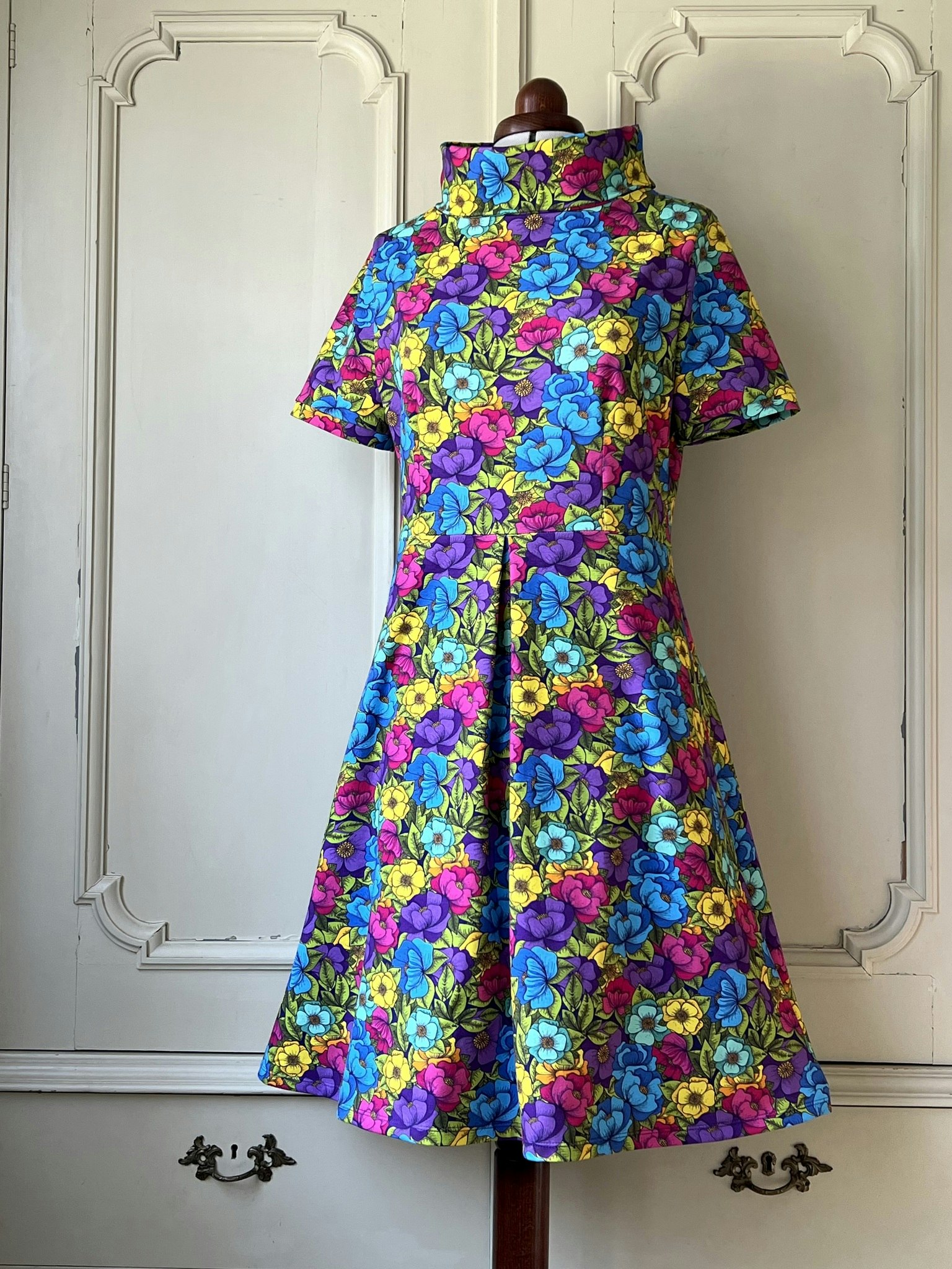 Joyful spring dress