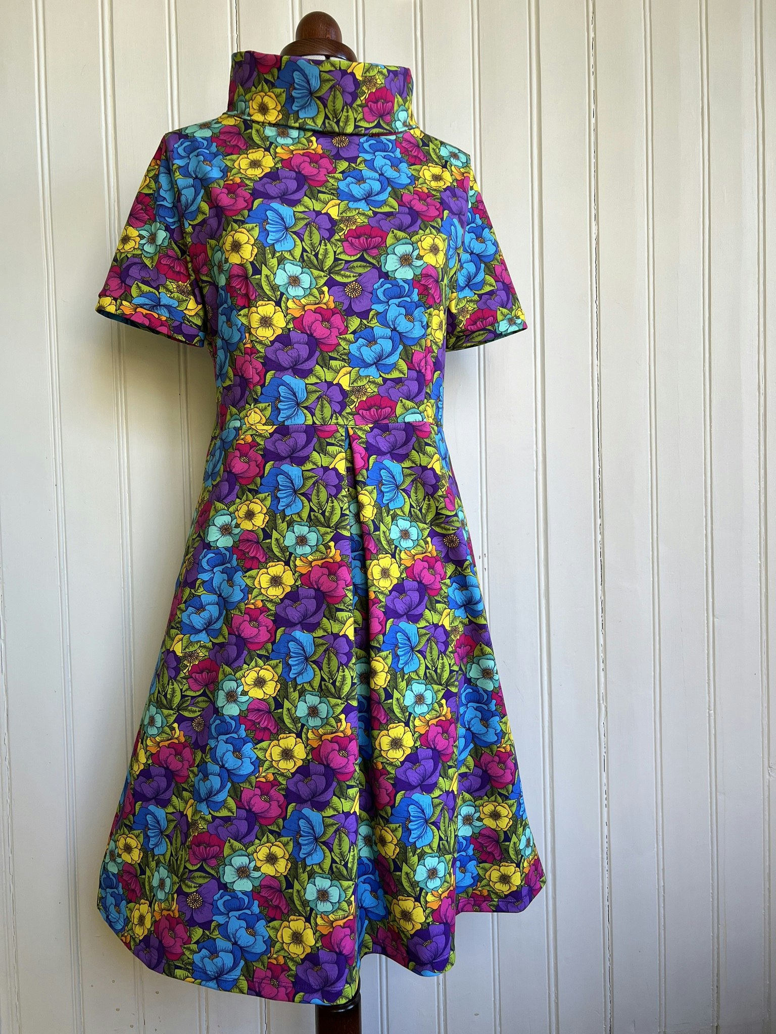 Joyful spring dress