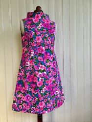 Modell Linda - neon flowers