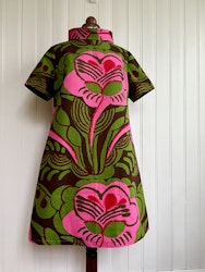 Modell Ingrid - green pink