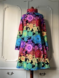 Modell Ingrid - rainbow dream