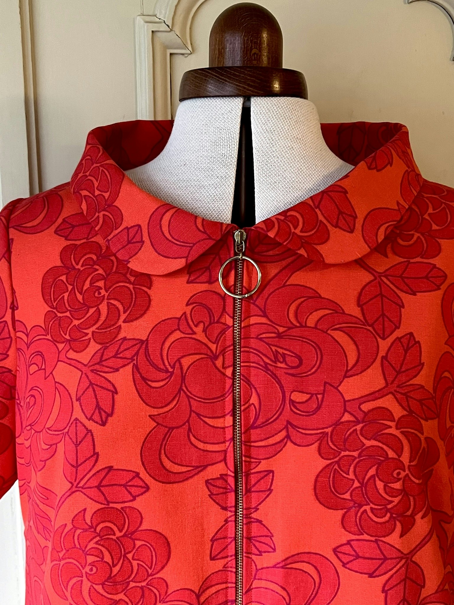 Modell Mirjam - lovely red
