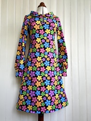 Modell Mirjam - flower shower