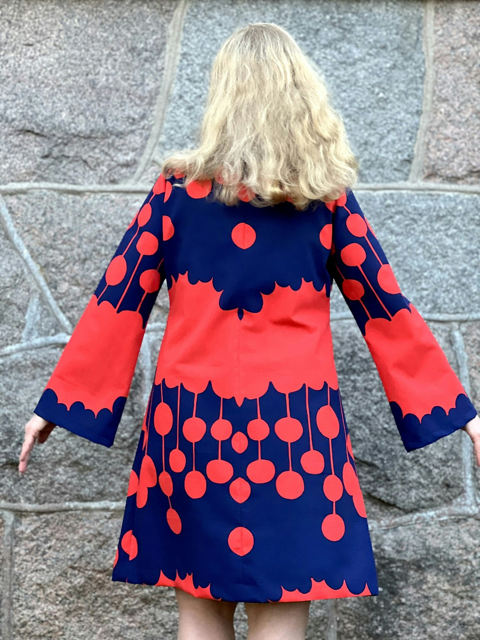 Modell Monica - red lollipops