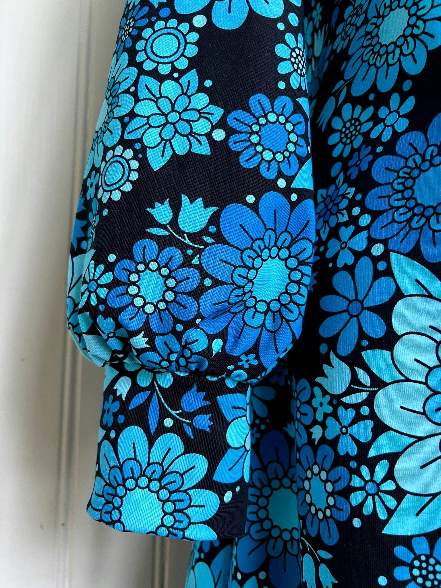 Modell Ingrid - blossom in blue