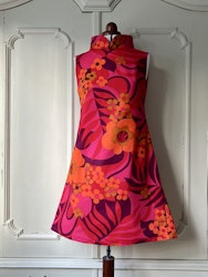 Modell Monica - tropical red