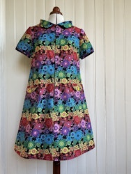 Modell Mirjam - flower rainbow