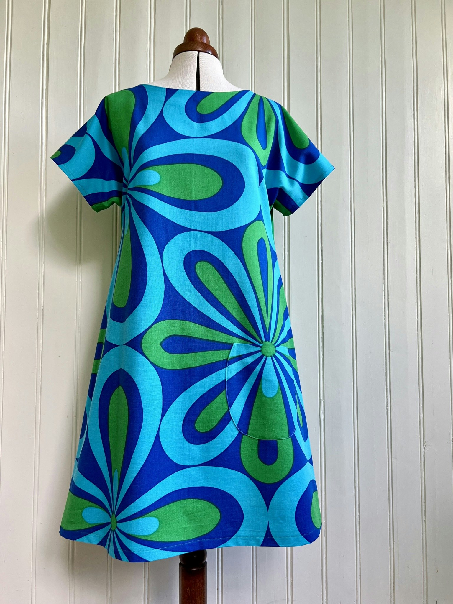 Modell Petra - floral swirls