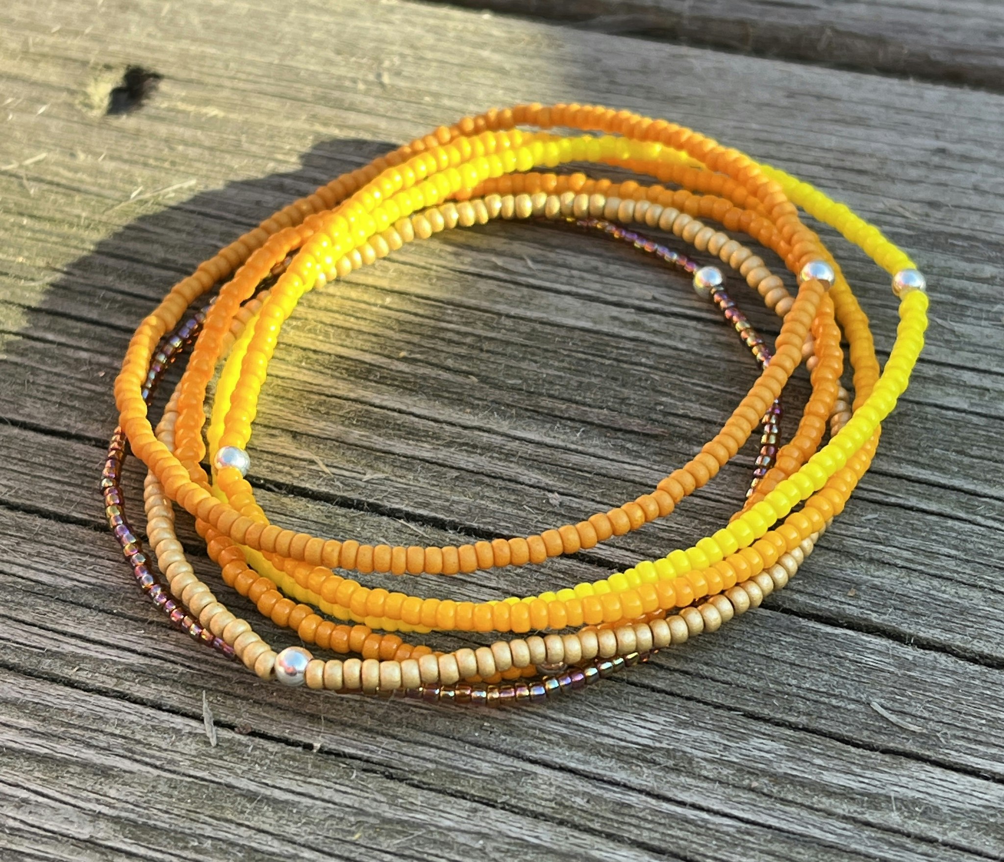 6-pack enkla armband, guld/gul/orange/brun