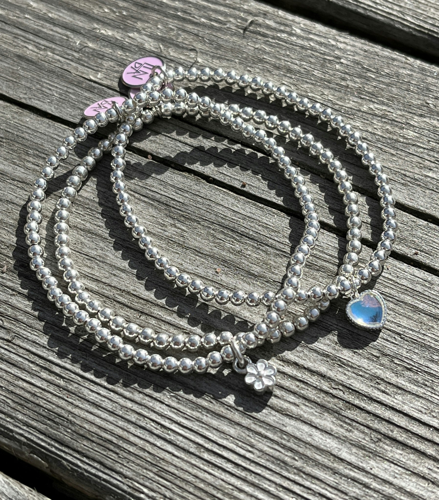 Armband med blomberlock