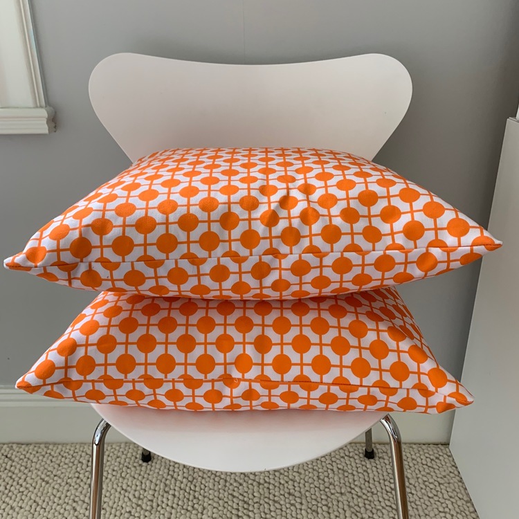 Pillow Hiddenshe White/Orange