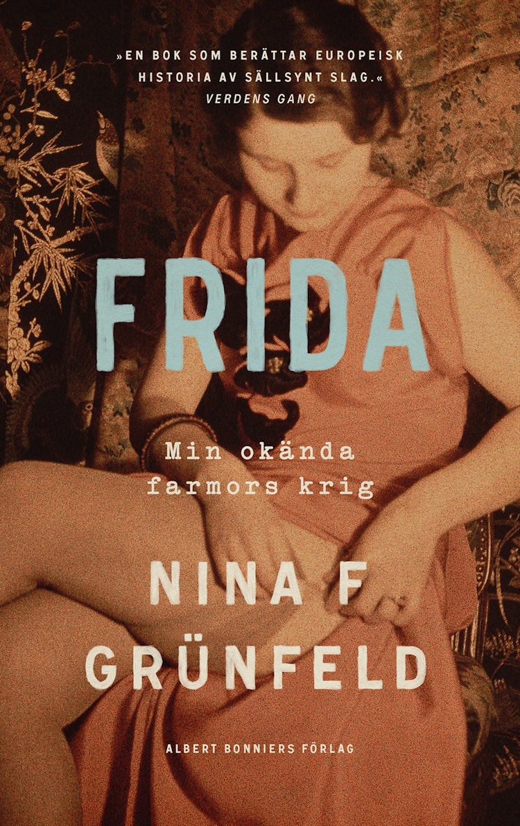 Frida : min okända farmors krig - finns i God gärnings designbutik