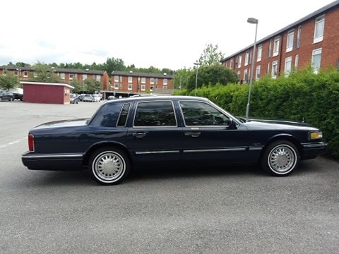 Lincoln Town car med solfilm