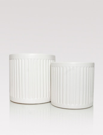 Stoneware pot