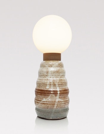 KT3 table lamp