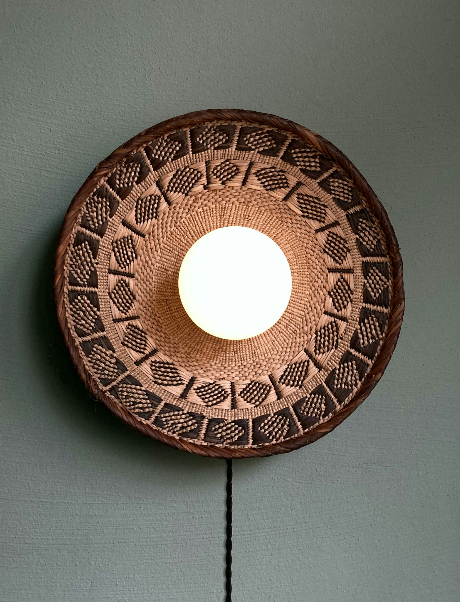 Mbinga basket wall light (no.1)