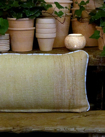 Handwoven - Wool cushion