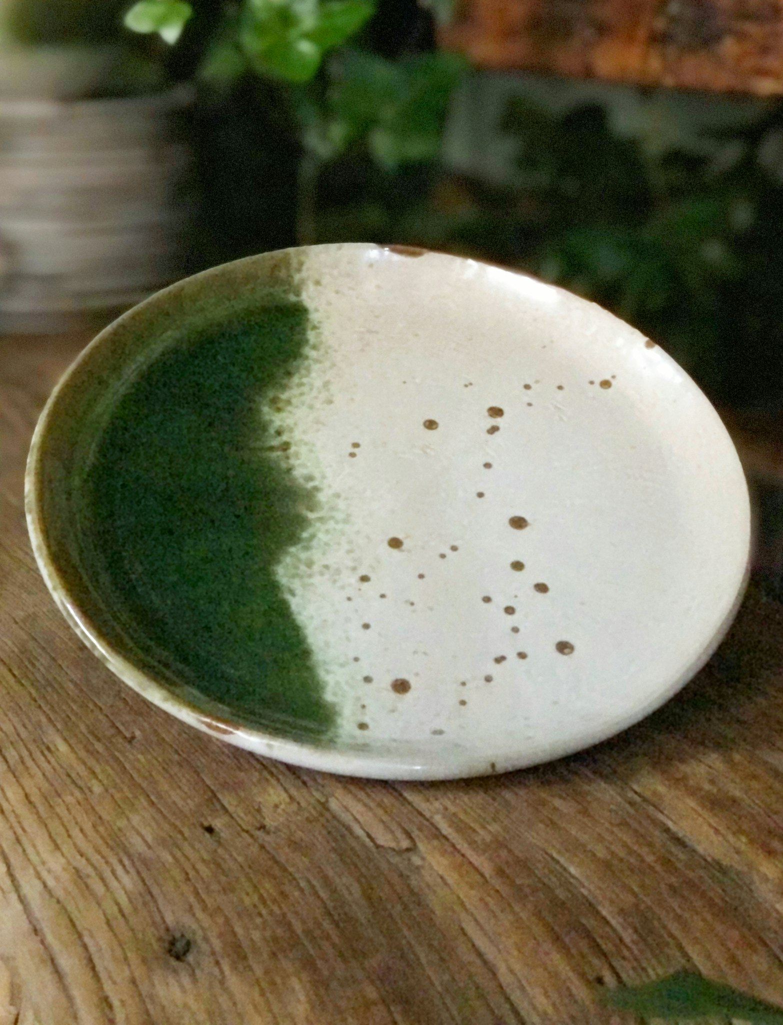 Stoneware plate