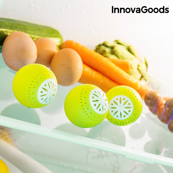 Hålla kylskåpet fräscht med ekologiska bollar som absorberar gaser från frukt och grönt