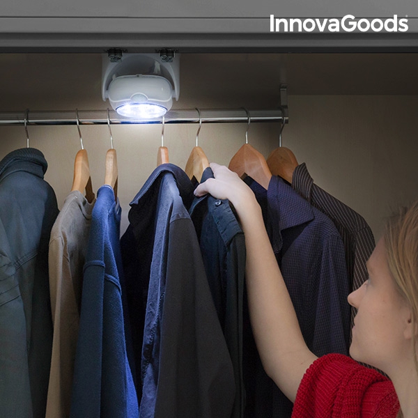 Justerbar rörelselampa med infraröd för garderoben