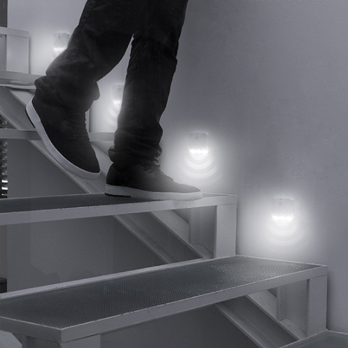 LED-lampa med Rörelsesensor för trappor