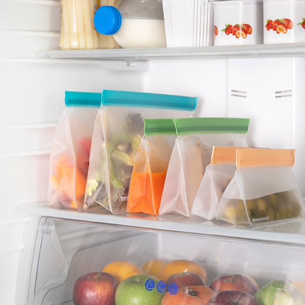 Förslutningsbara matpåsar för kylskåp