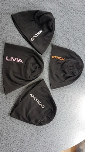 Juniormössa rosa/ svart